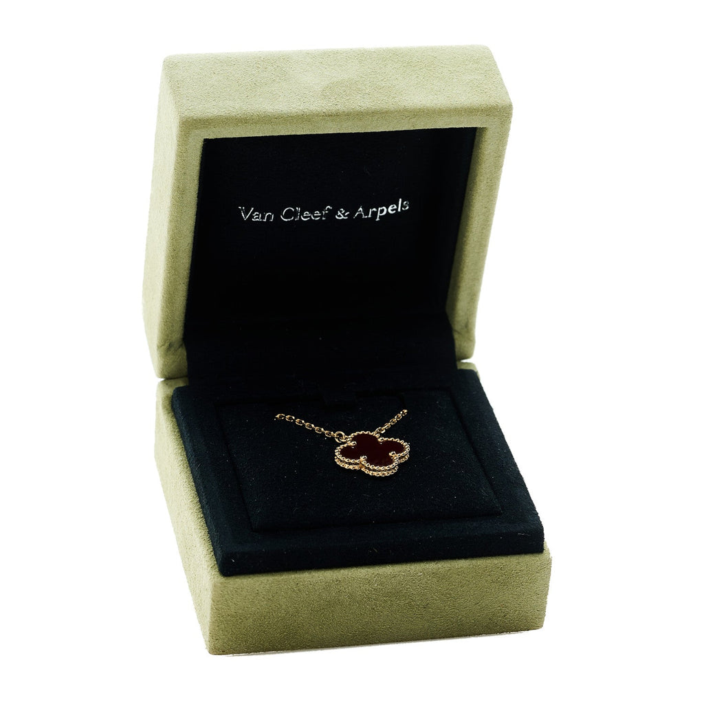 18K Yellow Gold Carnelian Vintage Alhambra Pendant Necklace