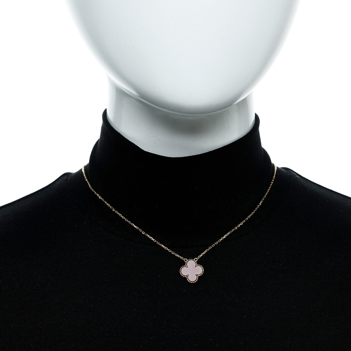 18K Yellow Gold Carnelian Vintage Alhambra Pendant Necklace