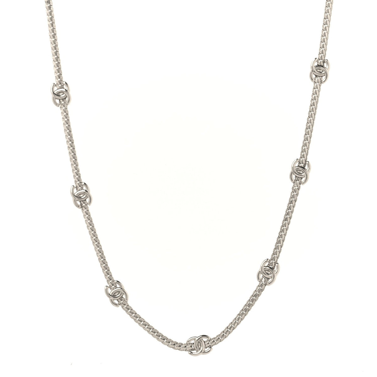 Metal CC Short Chain Necklace Silver