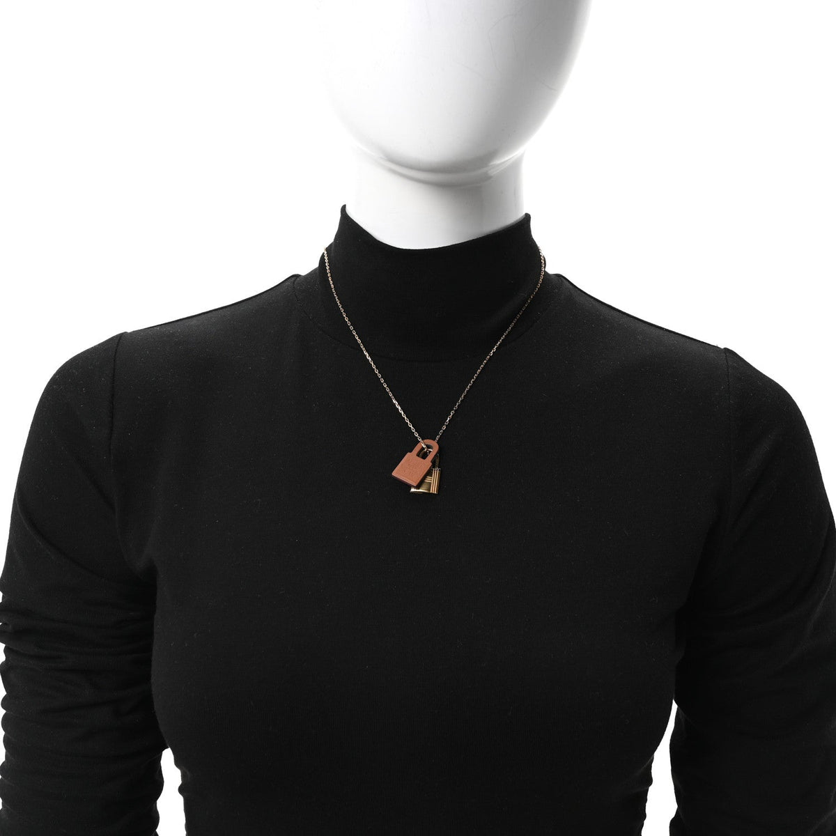Swift Small O'Kelly Pendant Necklace Gold