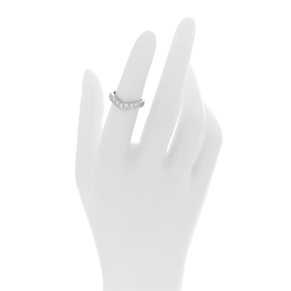 Platinum Diamond V Band Ring  48 4.5