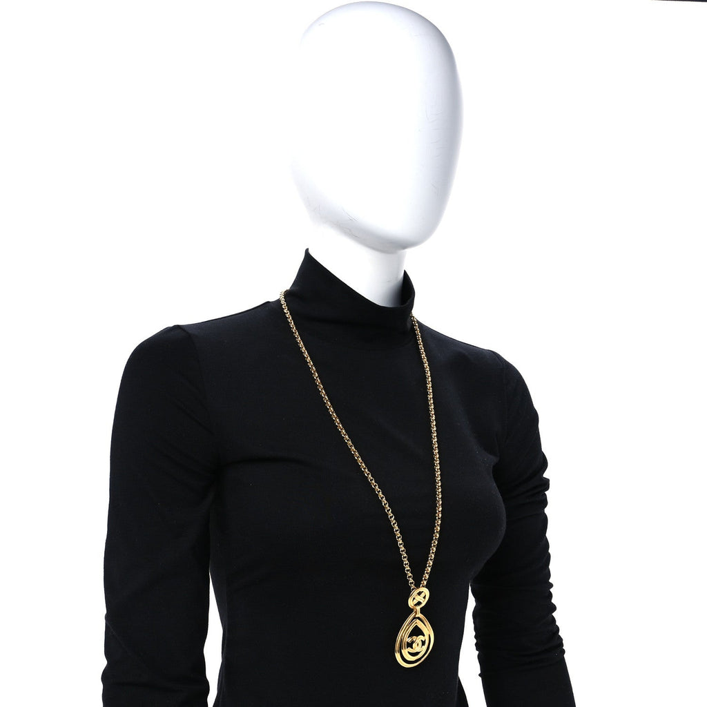 CC Pendant Necklace Gold
