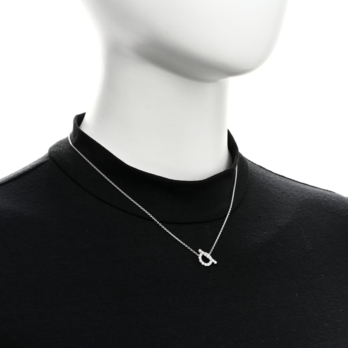 18K White Gold Diamond Finesse Pendant Necklace