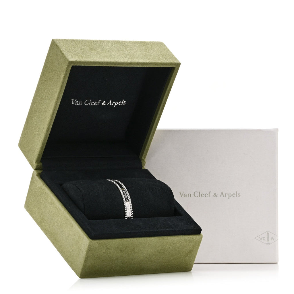 18K White Gold Perlee Signature Bangle Bracelet S
