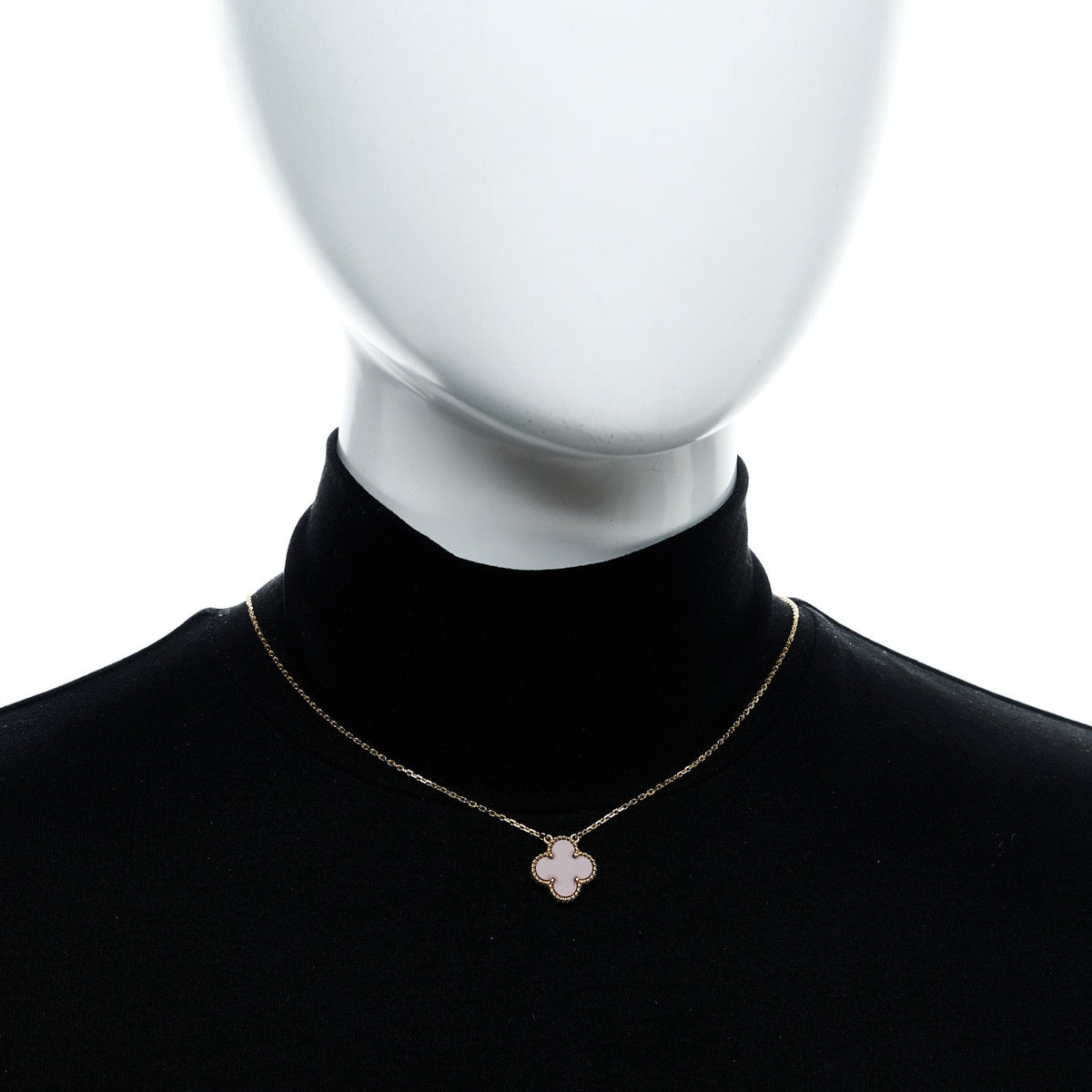 18K Yellow Gold Carnelian Vintage Alhambra Pendant Necklace