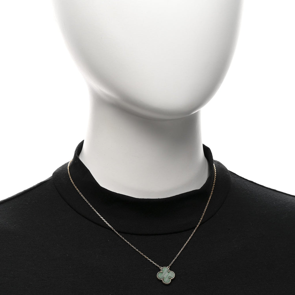 18K Yellow Gold Malachite Vintage Alhambra Pendant Necklace