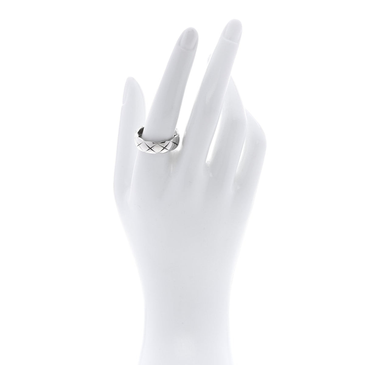 18K White Gold Small Coco Crush Ring 62 10