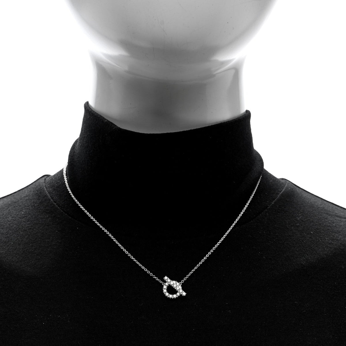 18K White Gold Diamond Finesse Pendant Necklace