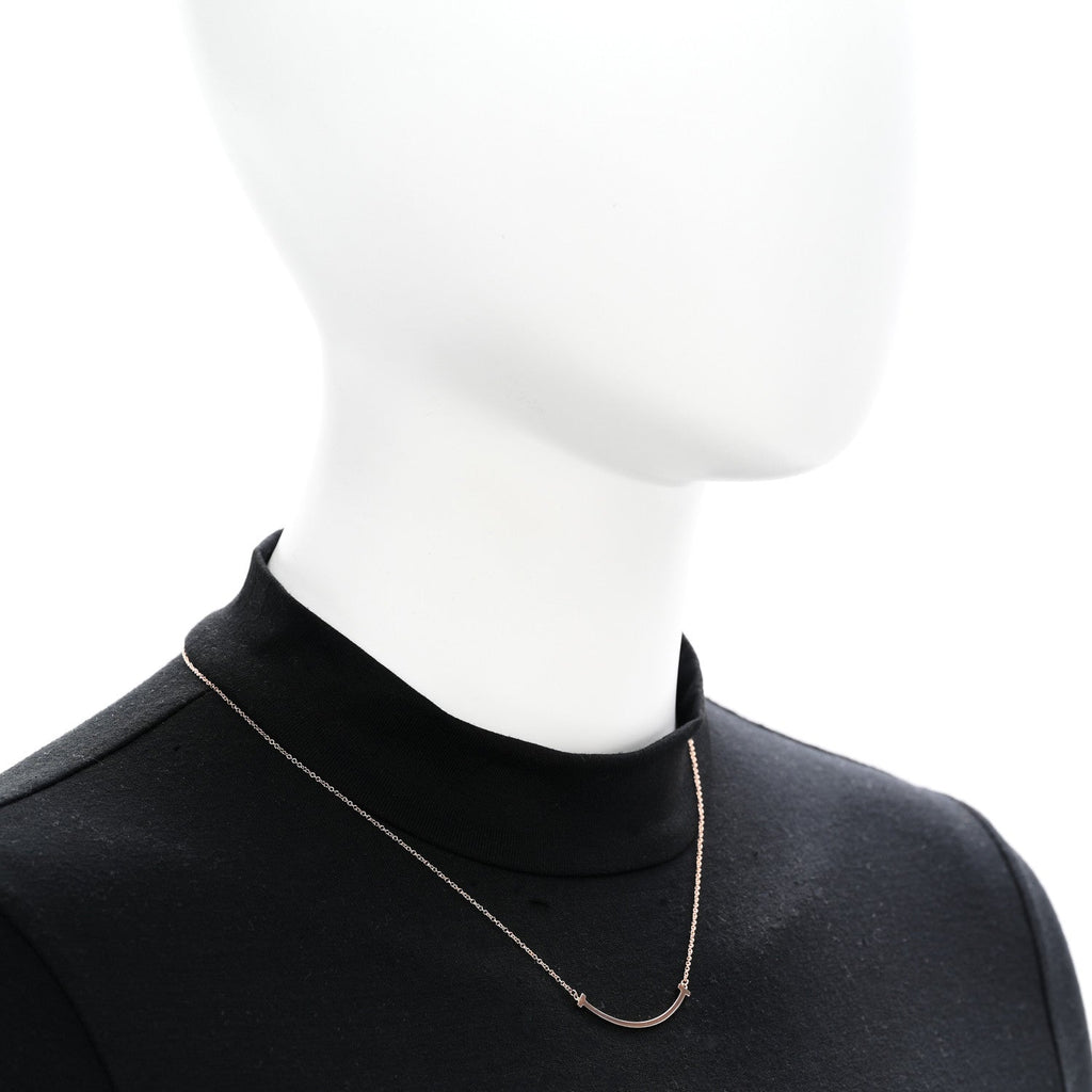 18K Rose Gold Small T Smile Pendant Necklace