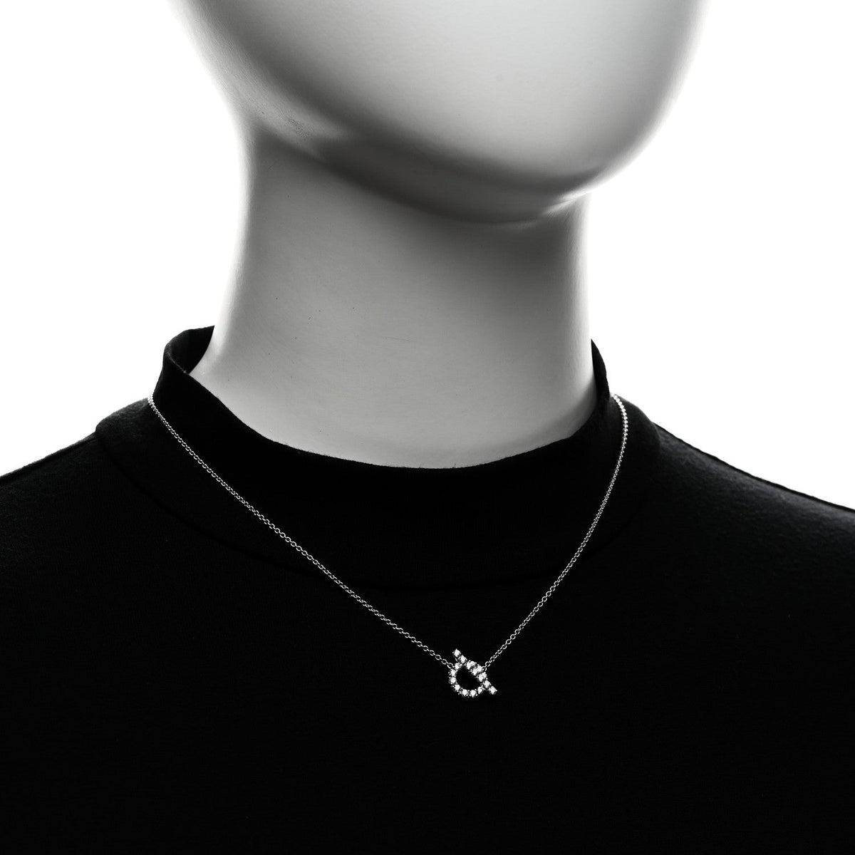 18K White Gold Diamond Finesse Pendant Necklace