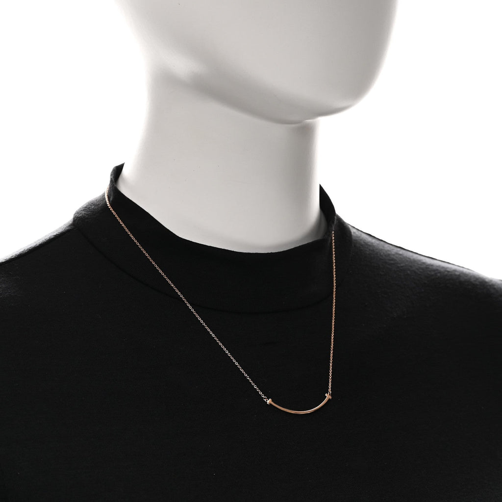 18K Rose Gold Small T Smile Pendant Necklace