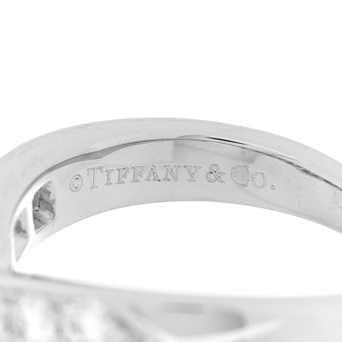 Platinum Diamond V Band Ring  48 4.5