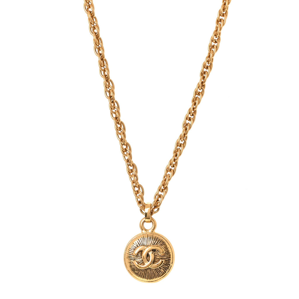 Metal CC Chain Pendant Necklace Gold