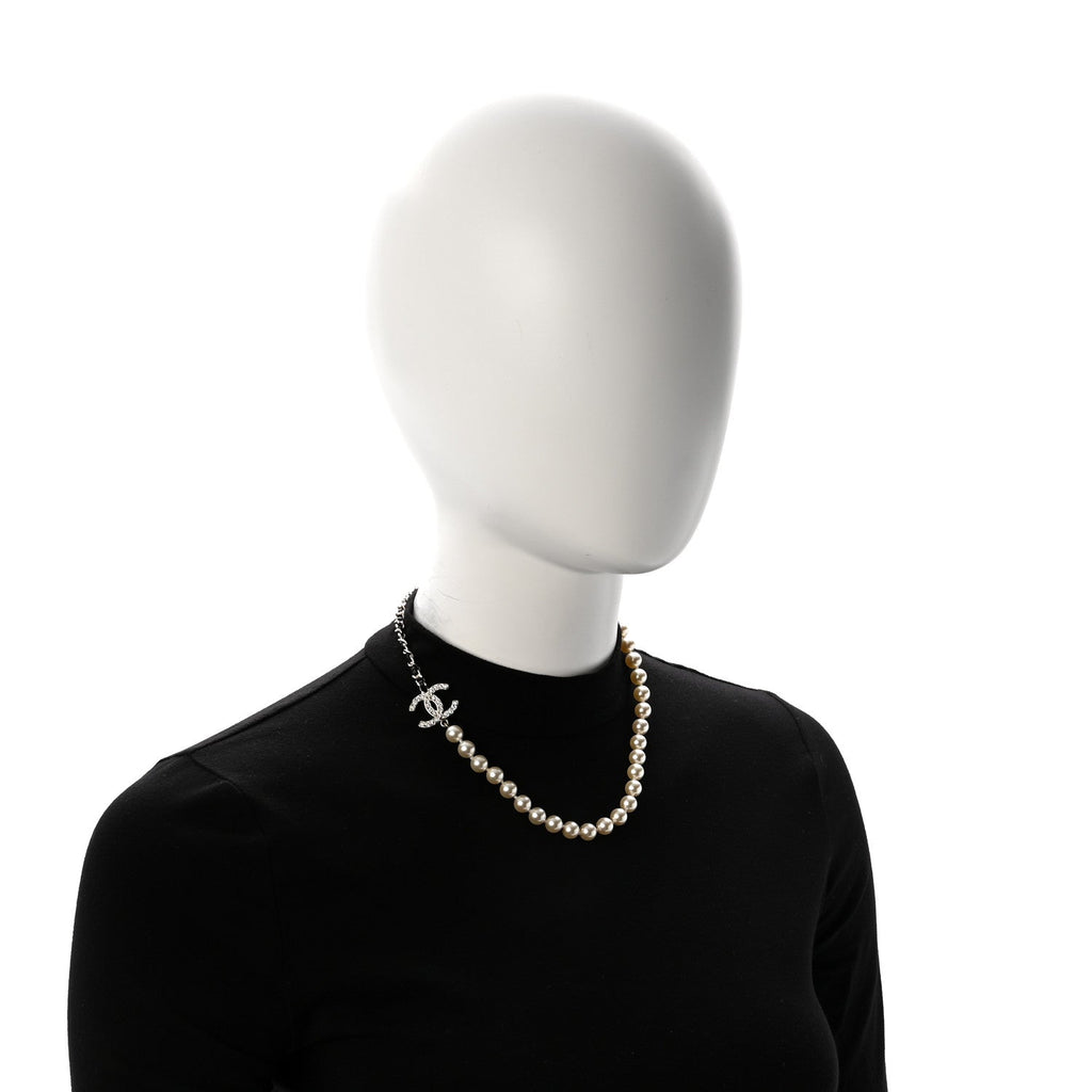 Lambskin Pearl Crystal CC Short Necklace Gold White Black