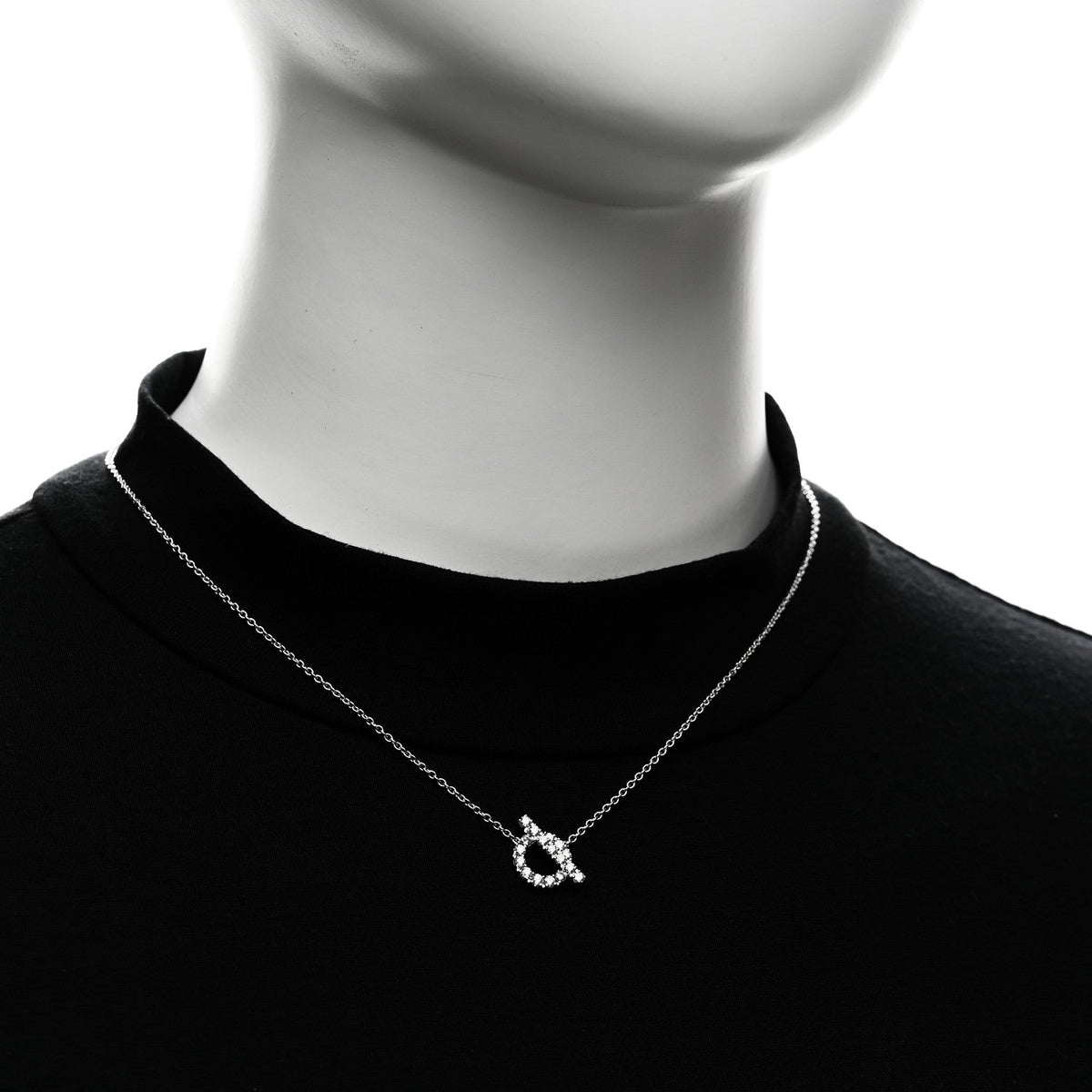 18K White Gold Diamond Finesse Pendant Necklace