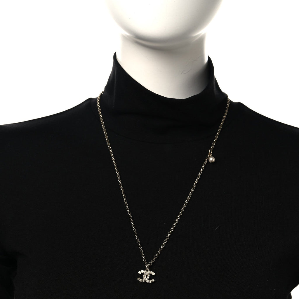 Metal Pearl Crystal CC Textured Pendant Necklace Gold