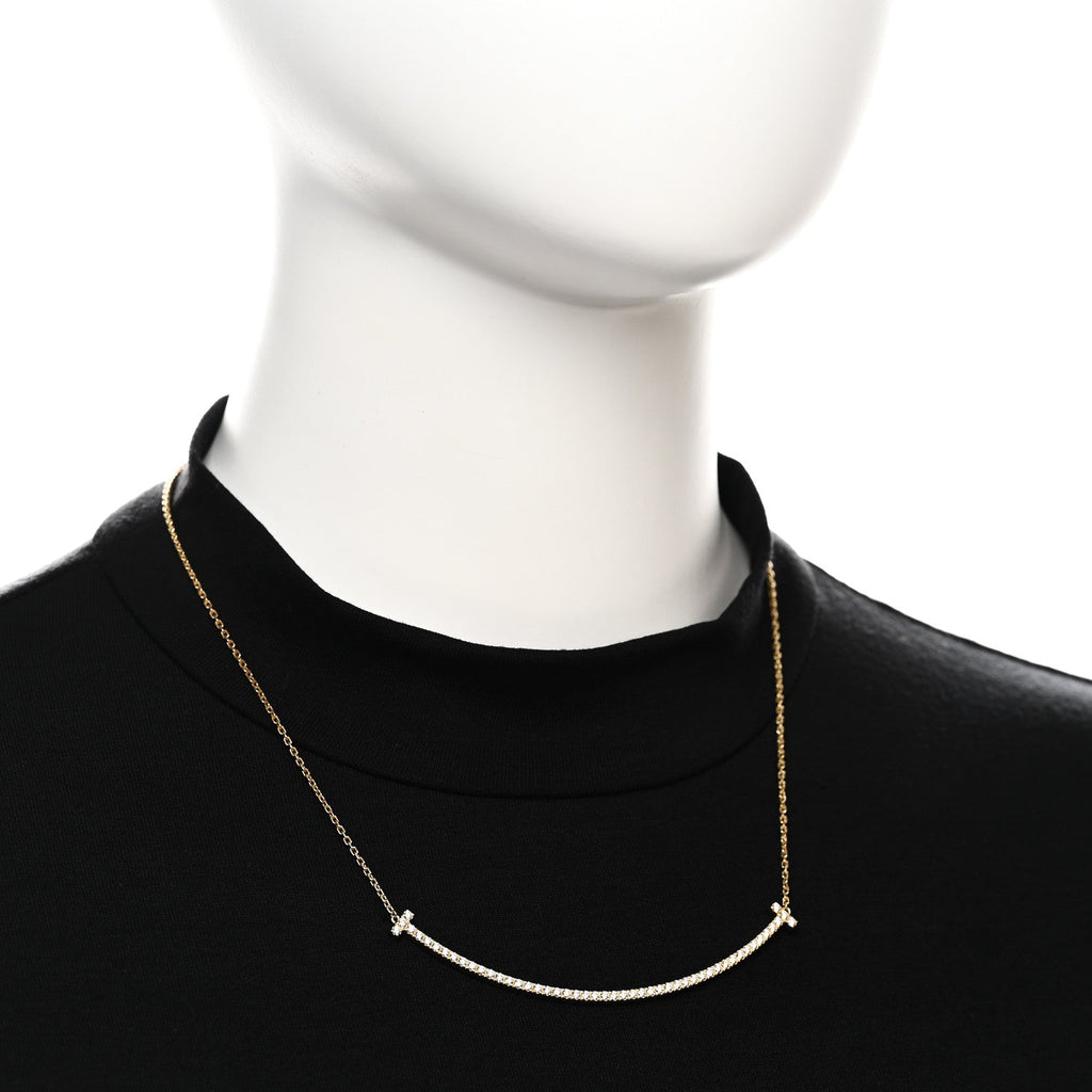 18K Yellow Gold Diamond Extra Large T Smile Pendant Necklace