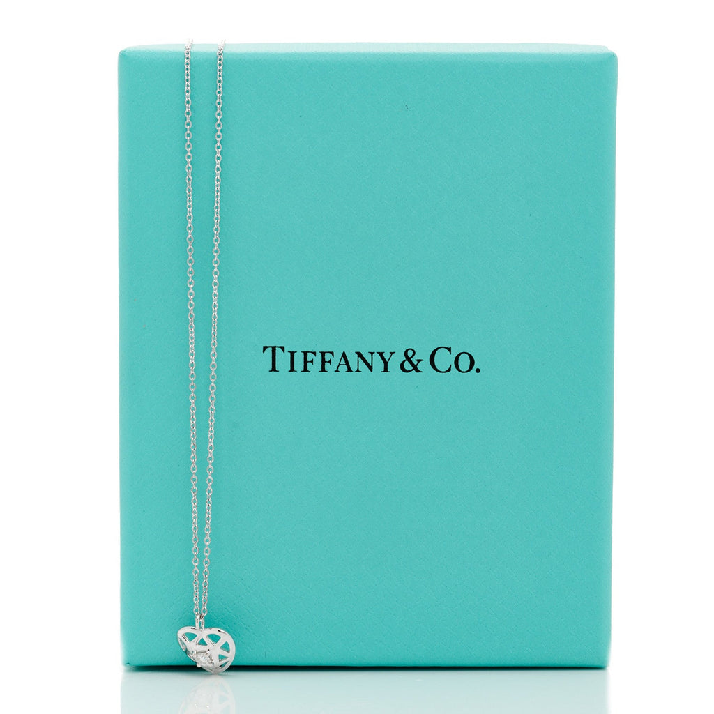 18K White Gold Diamond Cut Out Heart Pendant Necklace