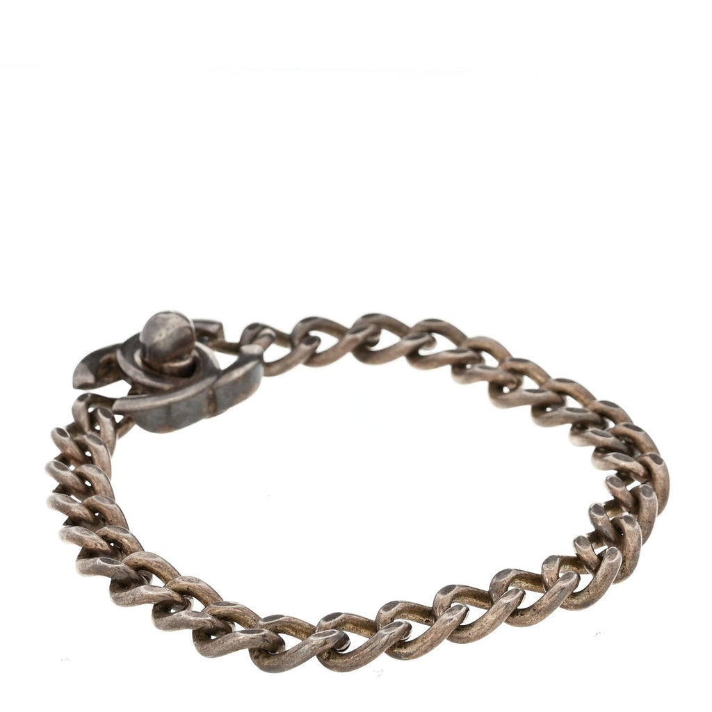 Metal CC Turnlock Bracelet Silver